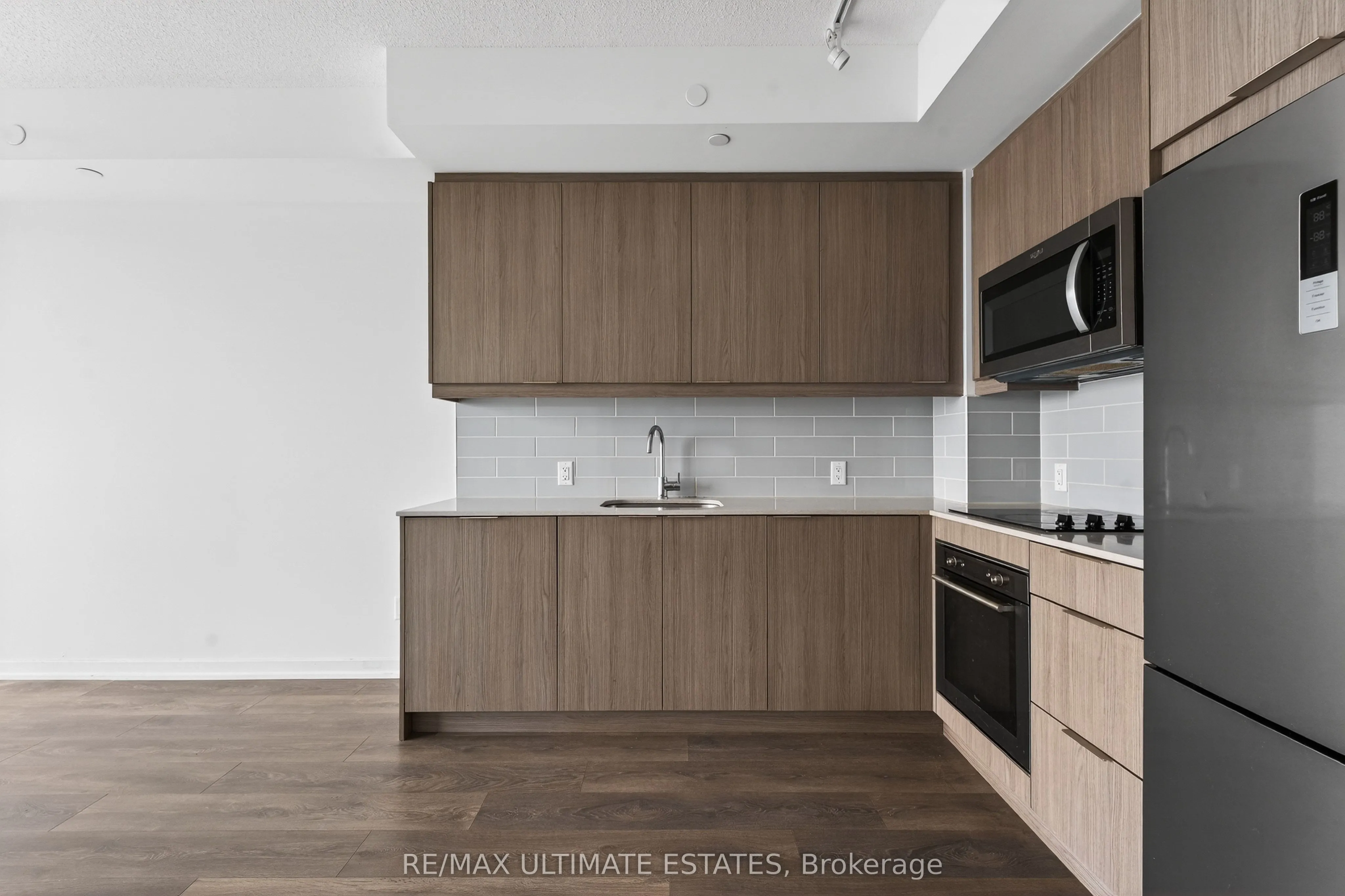 32 Forest Manor Road #1809