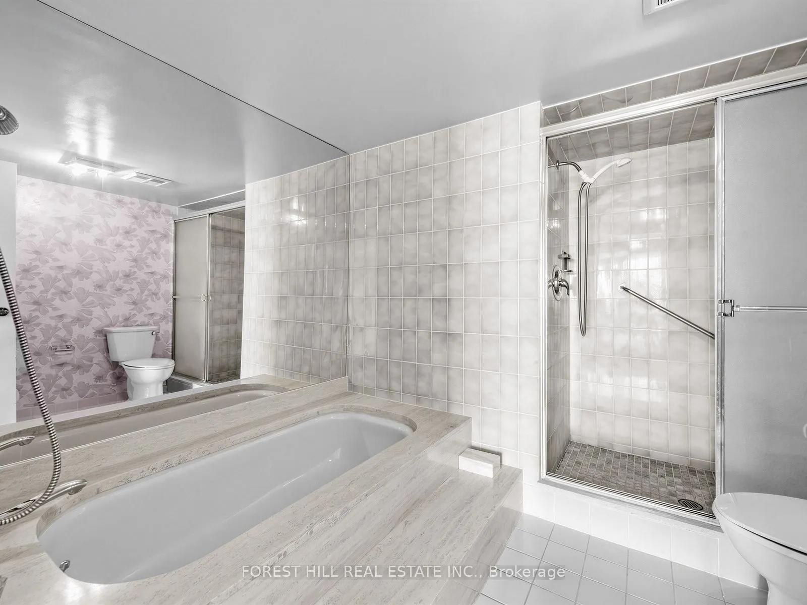 65 Skymark Drive #1406