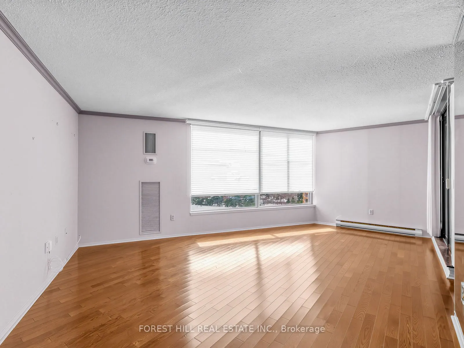 65 Skymark Drive #1406