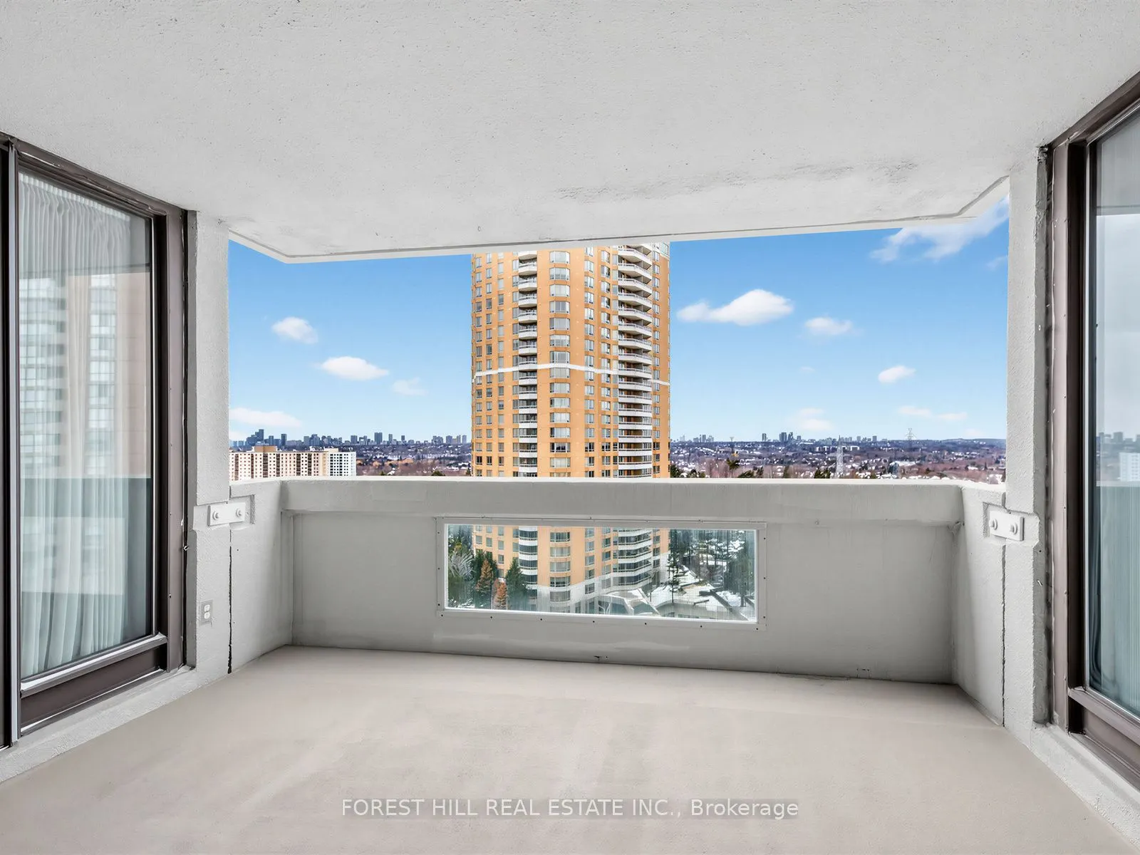 65 Skymark Drive #1406