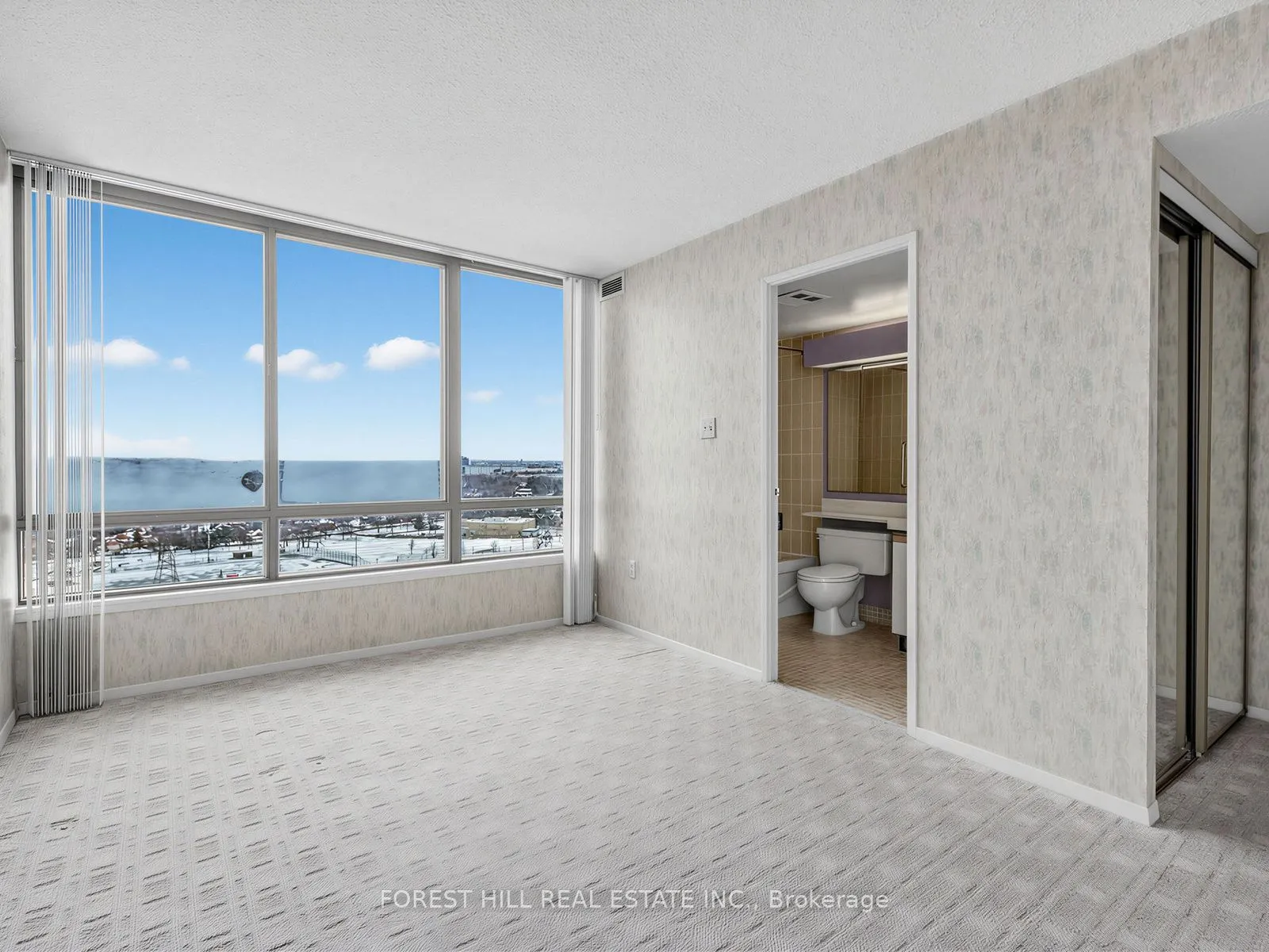 65 Skymark Drive #1406