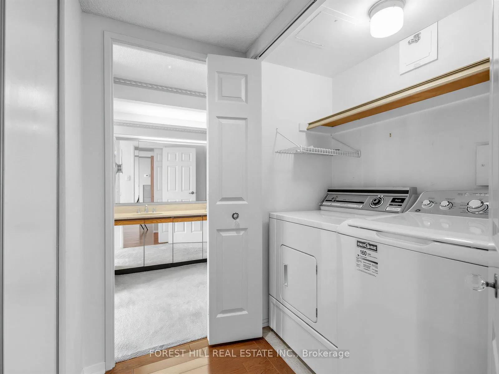65 Skymark Drive #1406
