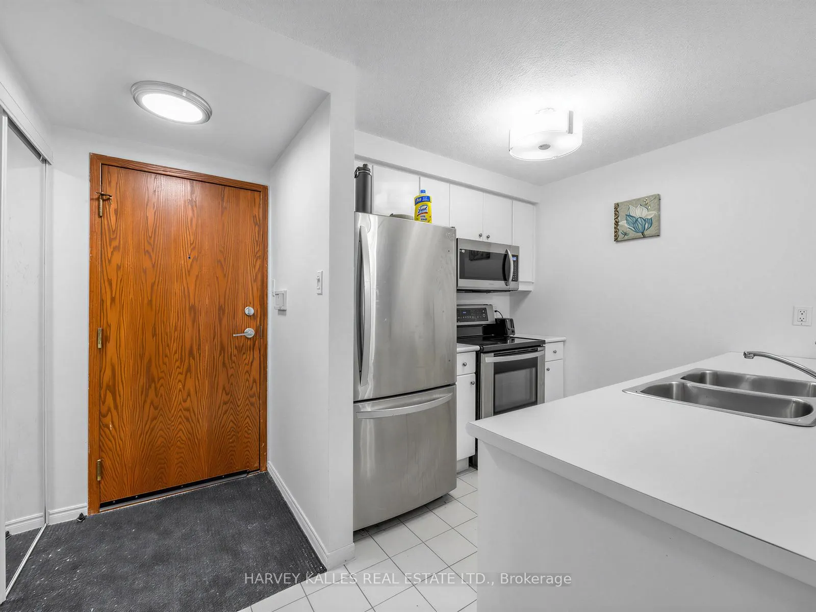 10 Yonge Street #705
