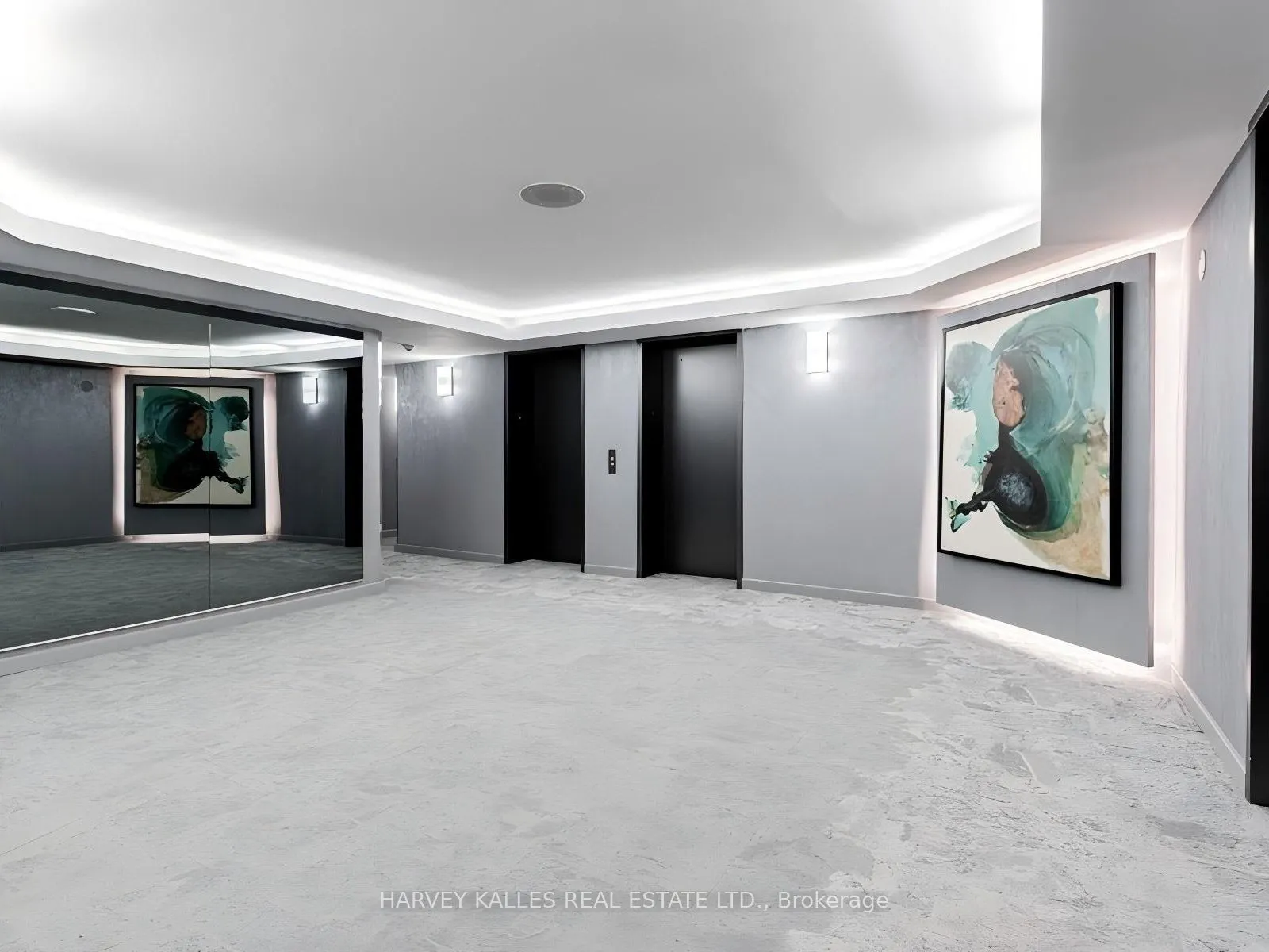 10 Yonge Street #705