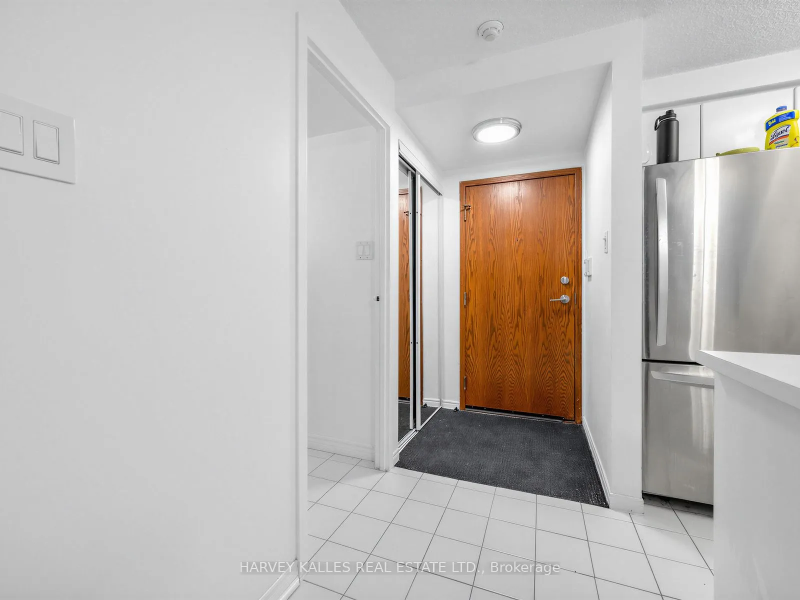 10 Yonge Street #705