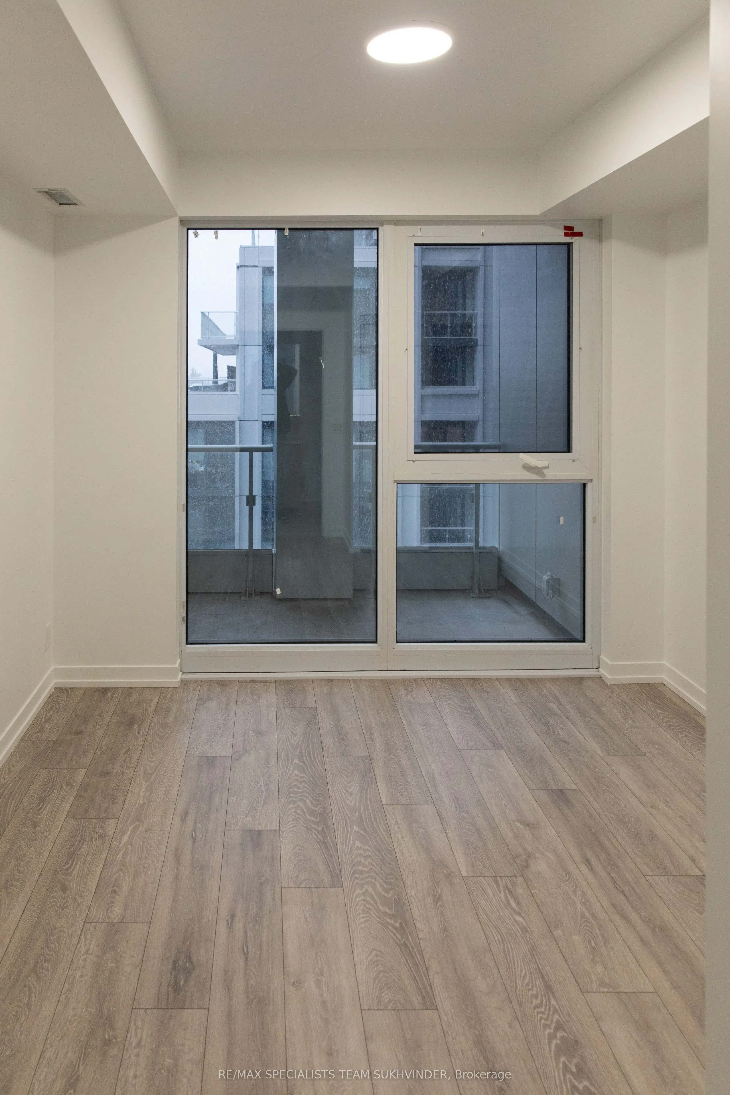 2020 Bathurst Street #637