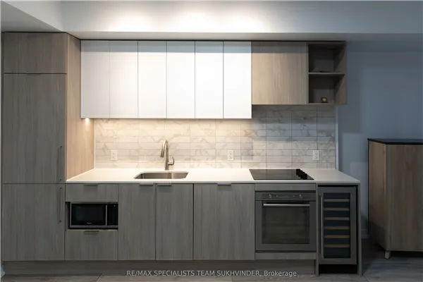 2020 Bathurst Street
