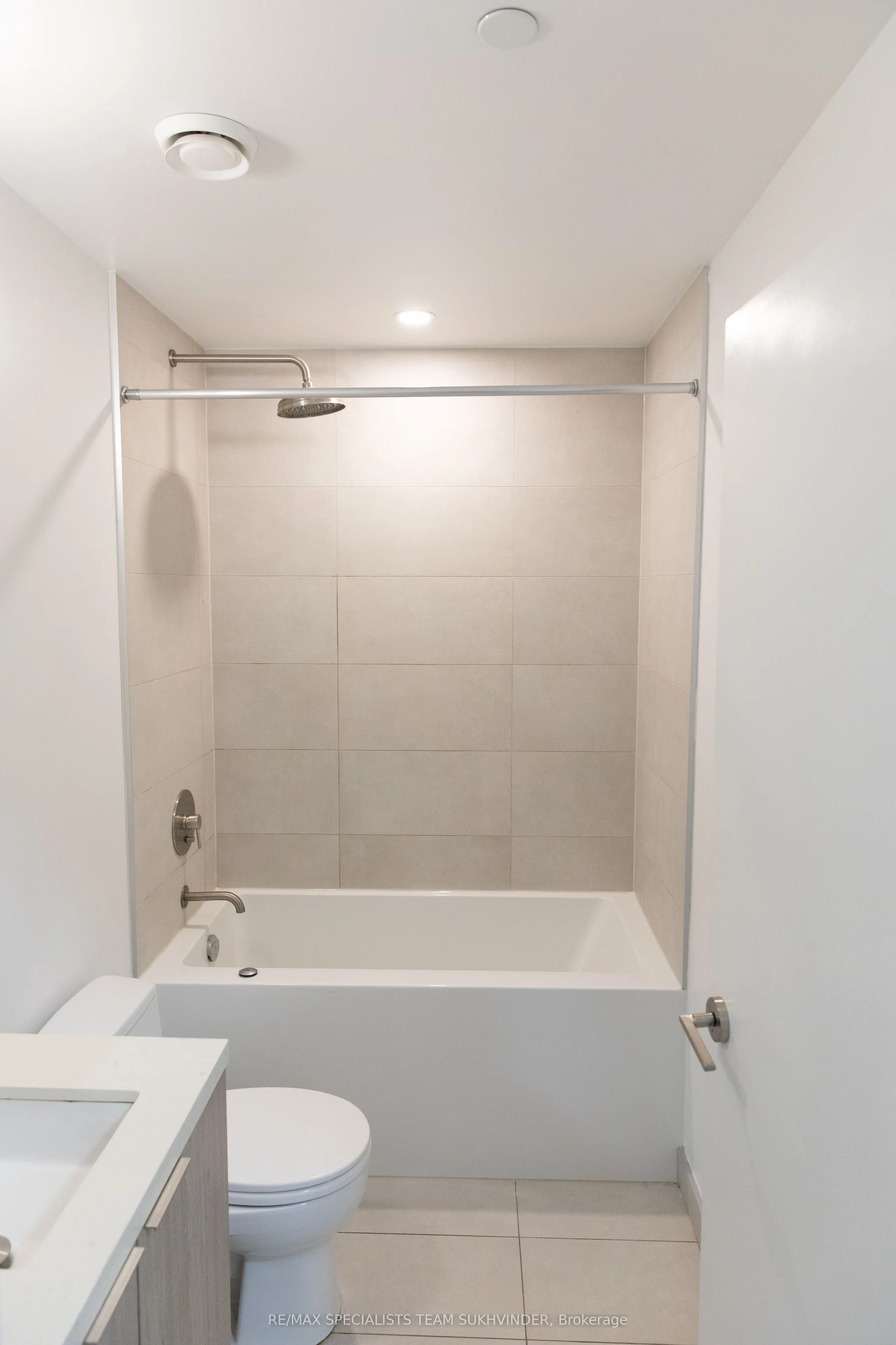 2020 Bathurst Street #637
