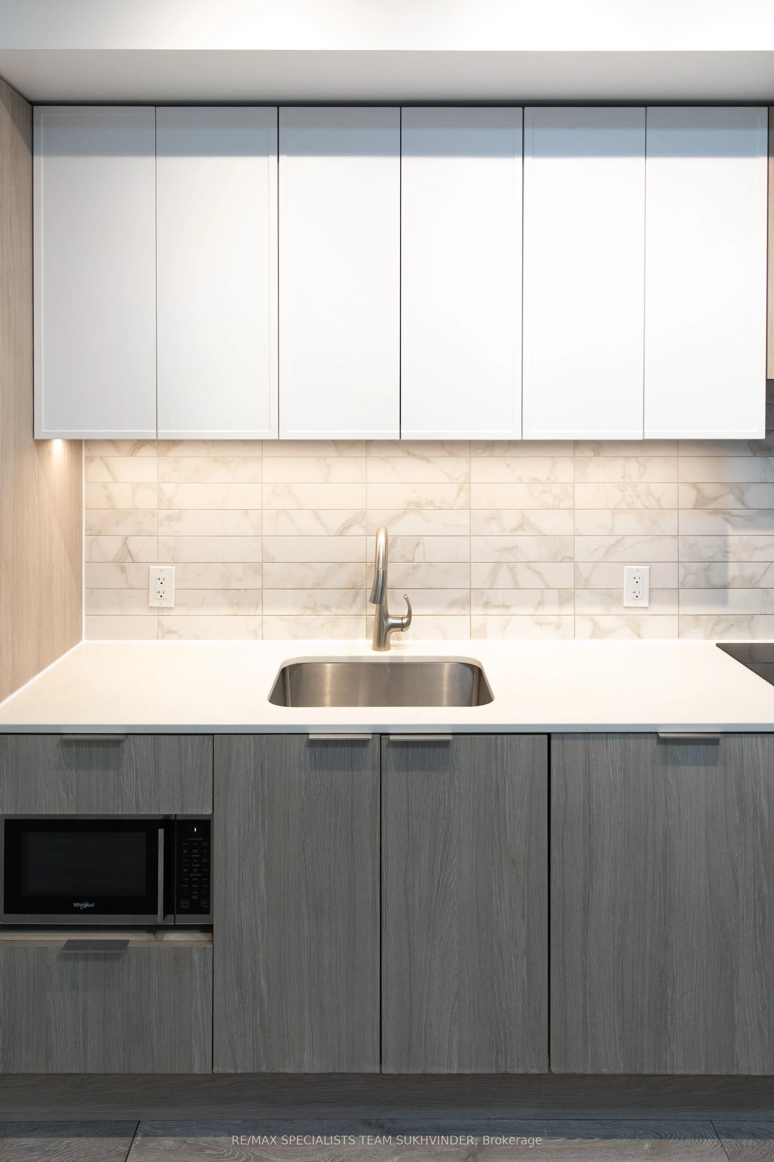 2020 Bathurst Street #637