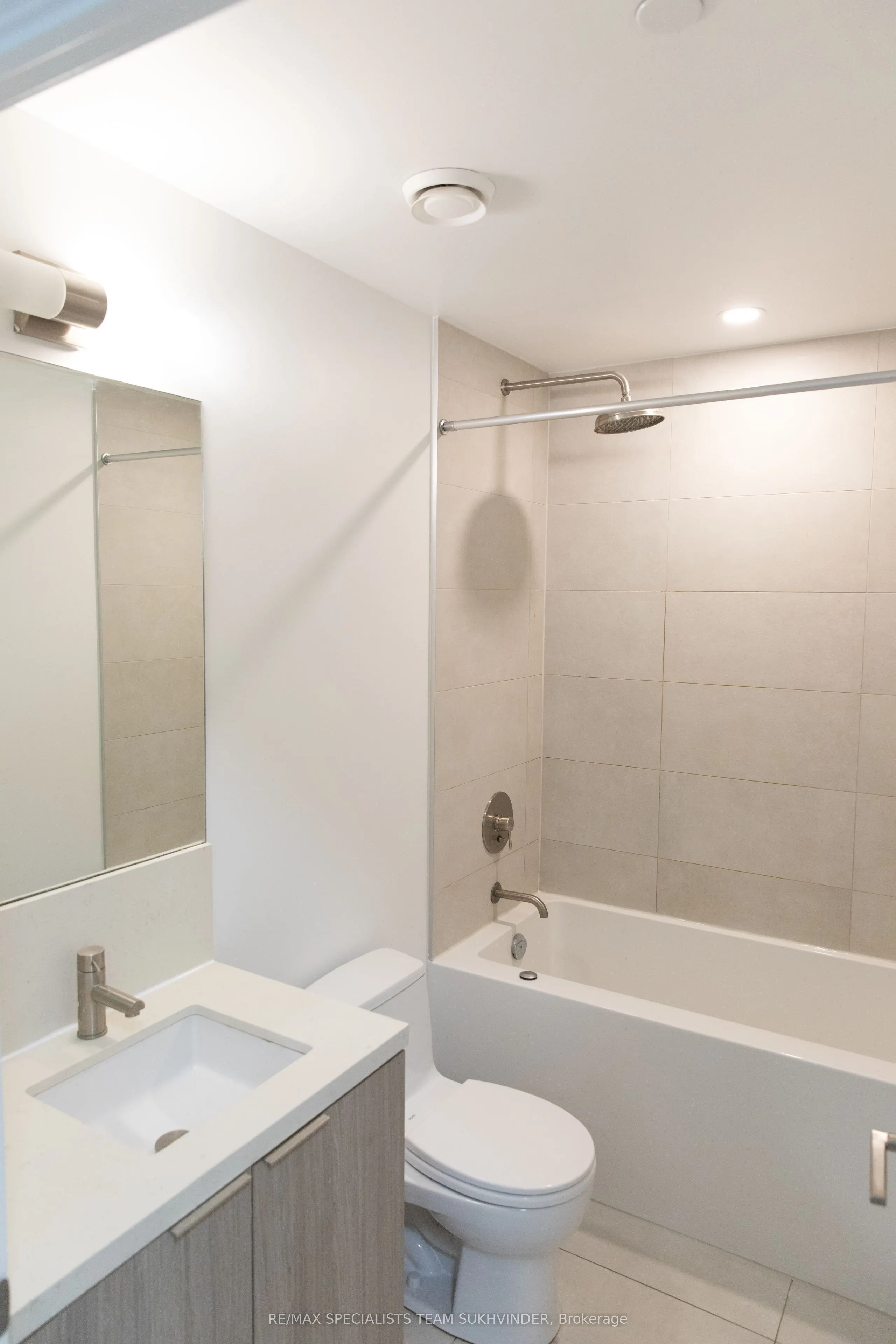 2020 Bathurst Street #637