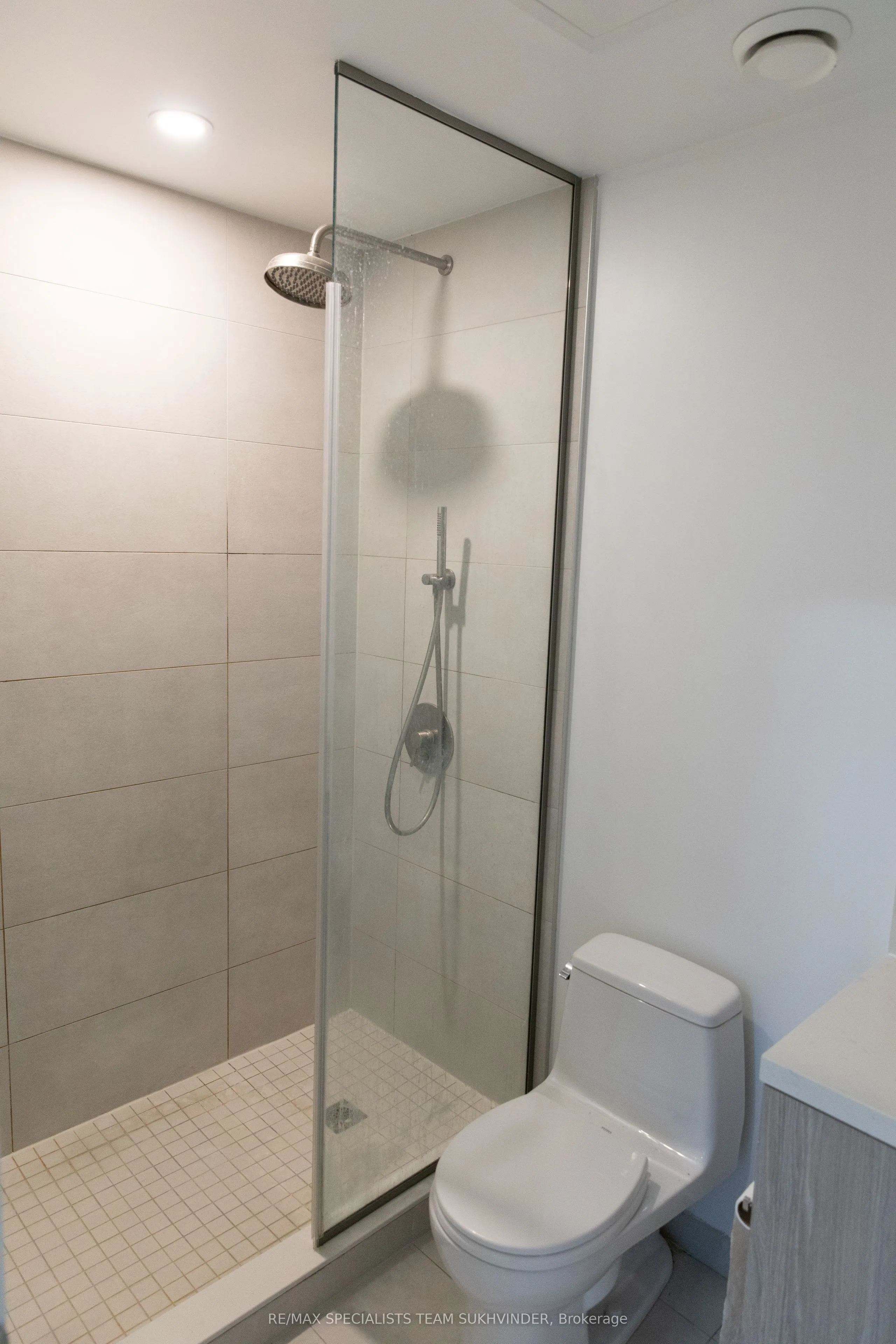 2020 Bathurst Street #637