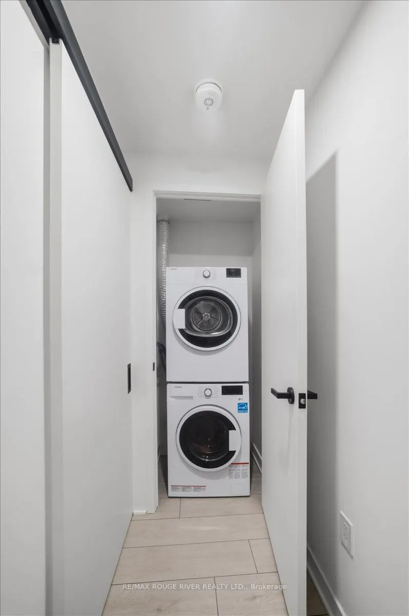 55 Charles Street E #3808