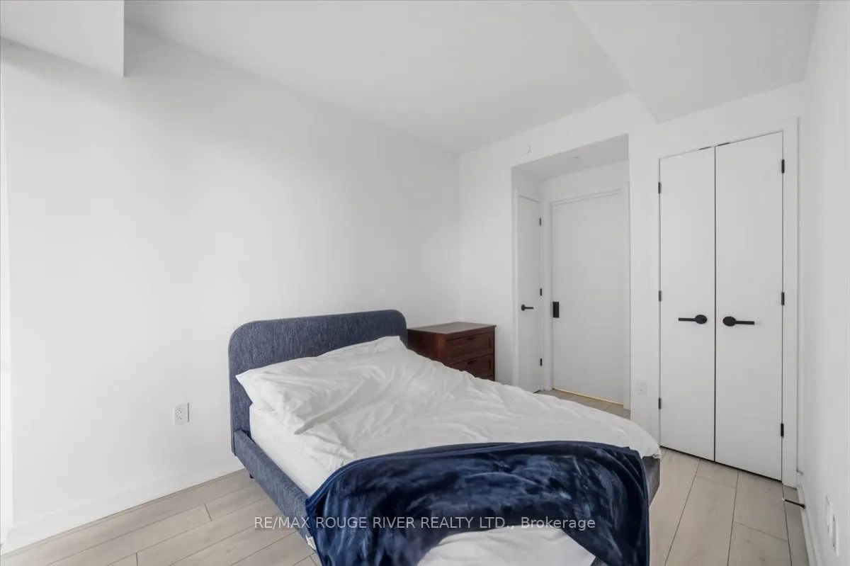 55 Charles Street E #3808