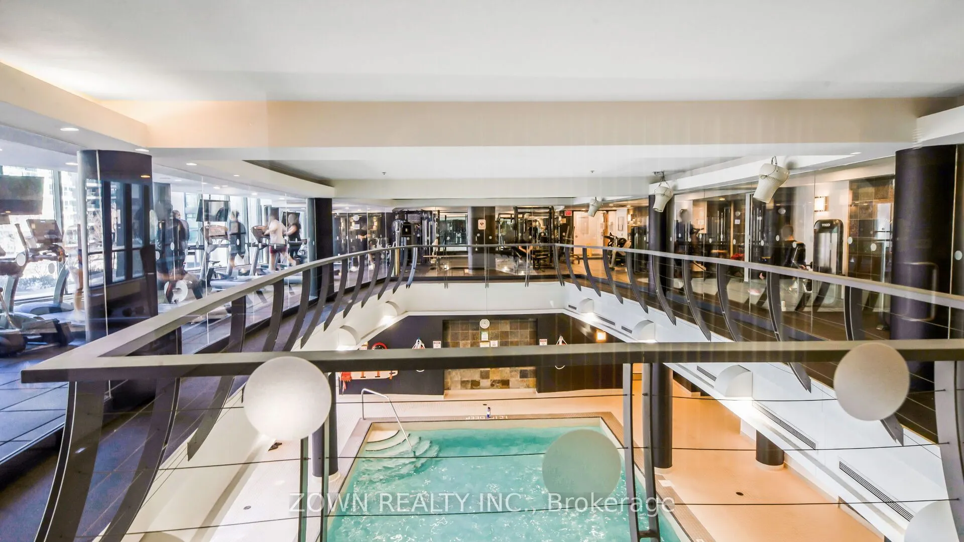 231 Fort York Boulevard #220