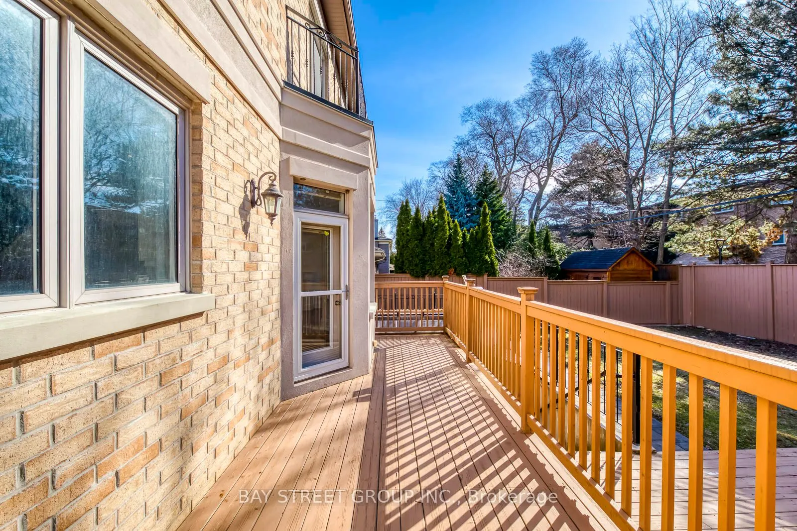 39 Foxwarren Drive