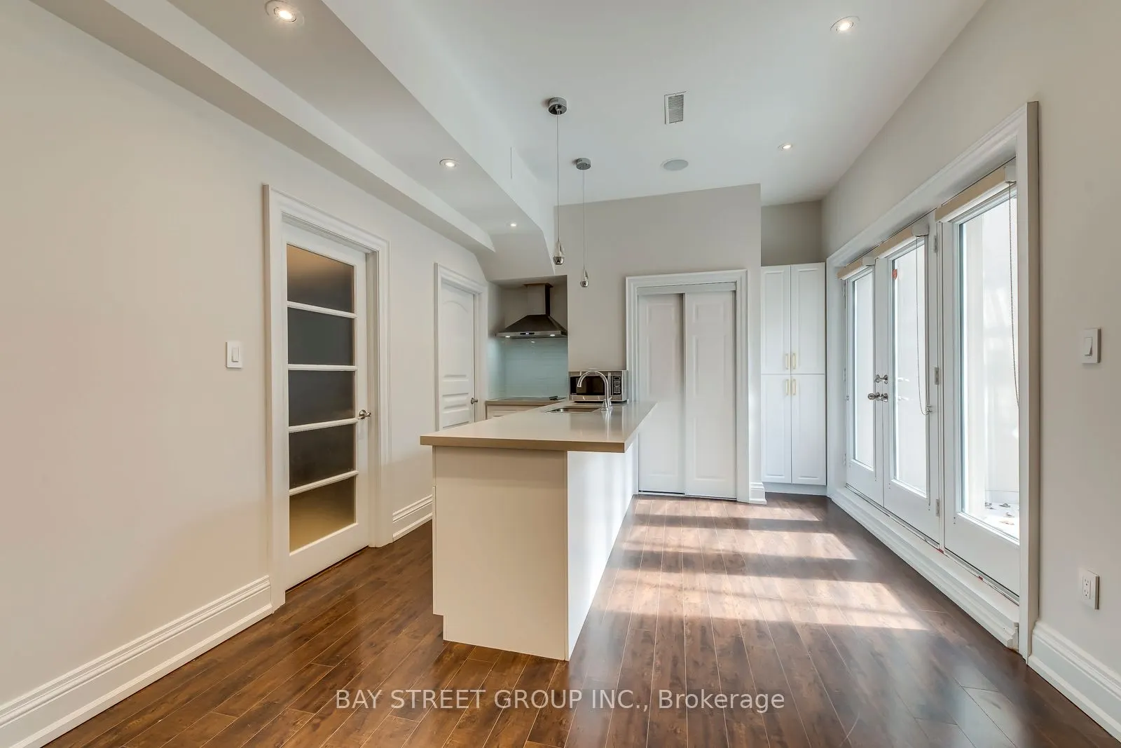 39 Foxwarren Drive
