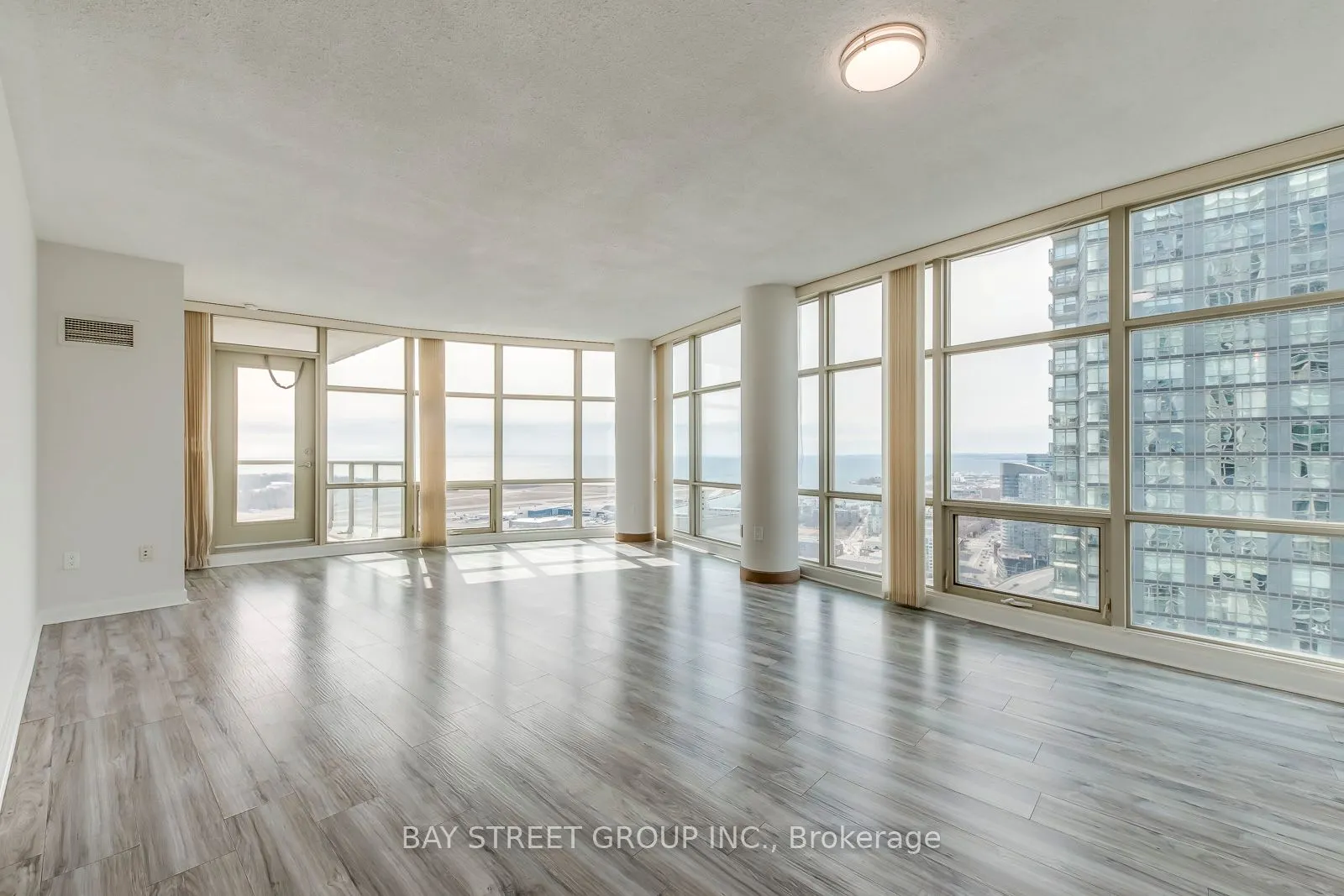 35 Mariner Terrace #3912