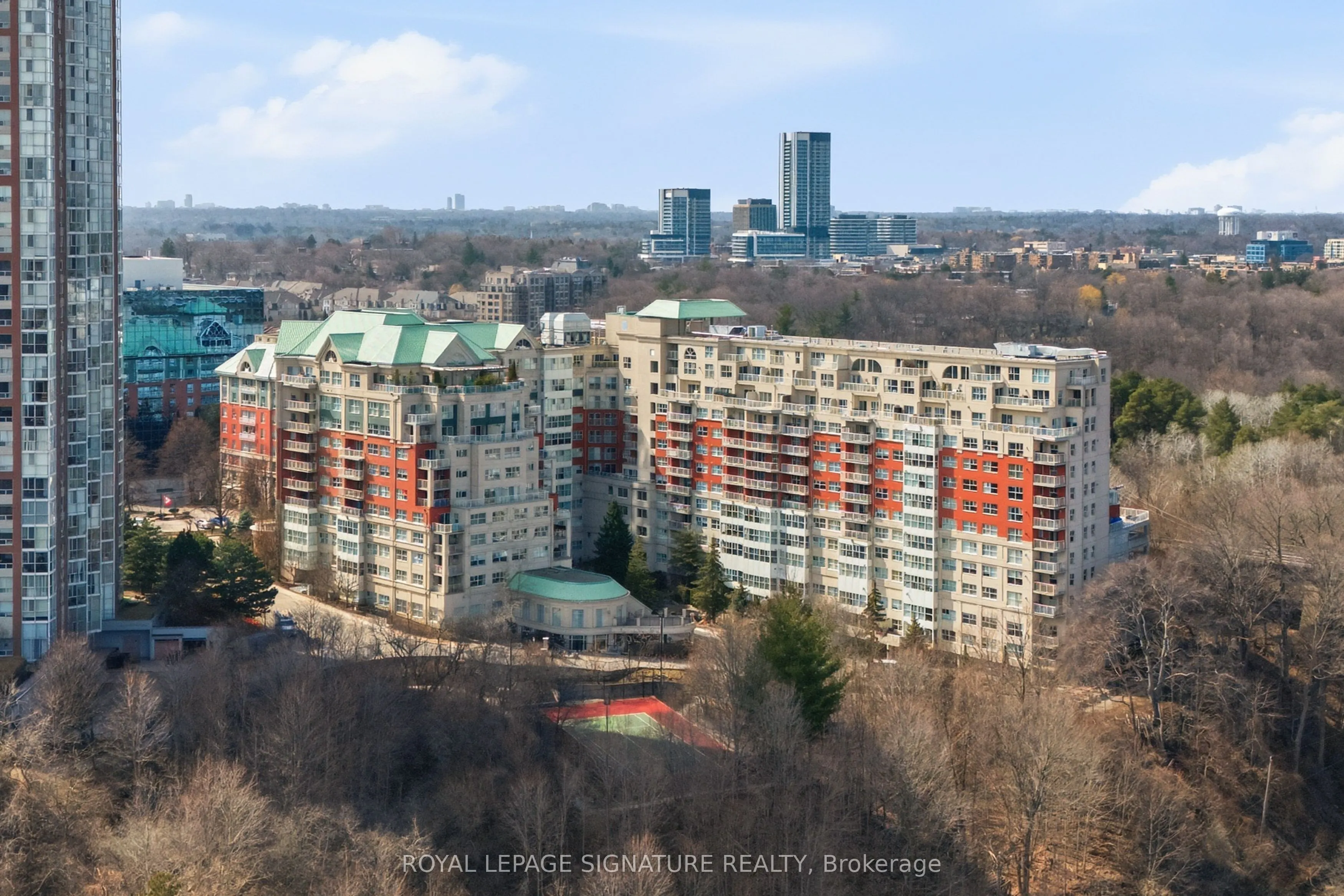 18 Concorde Place #411