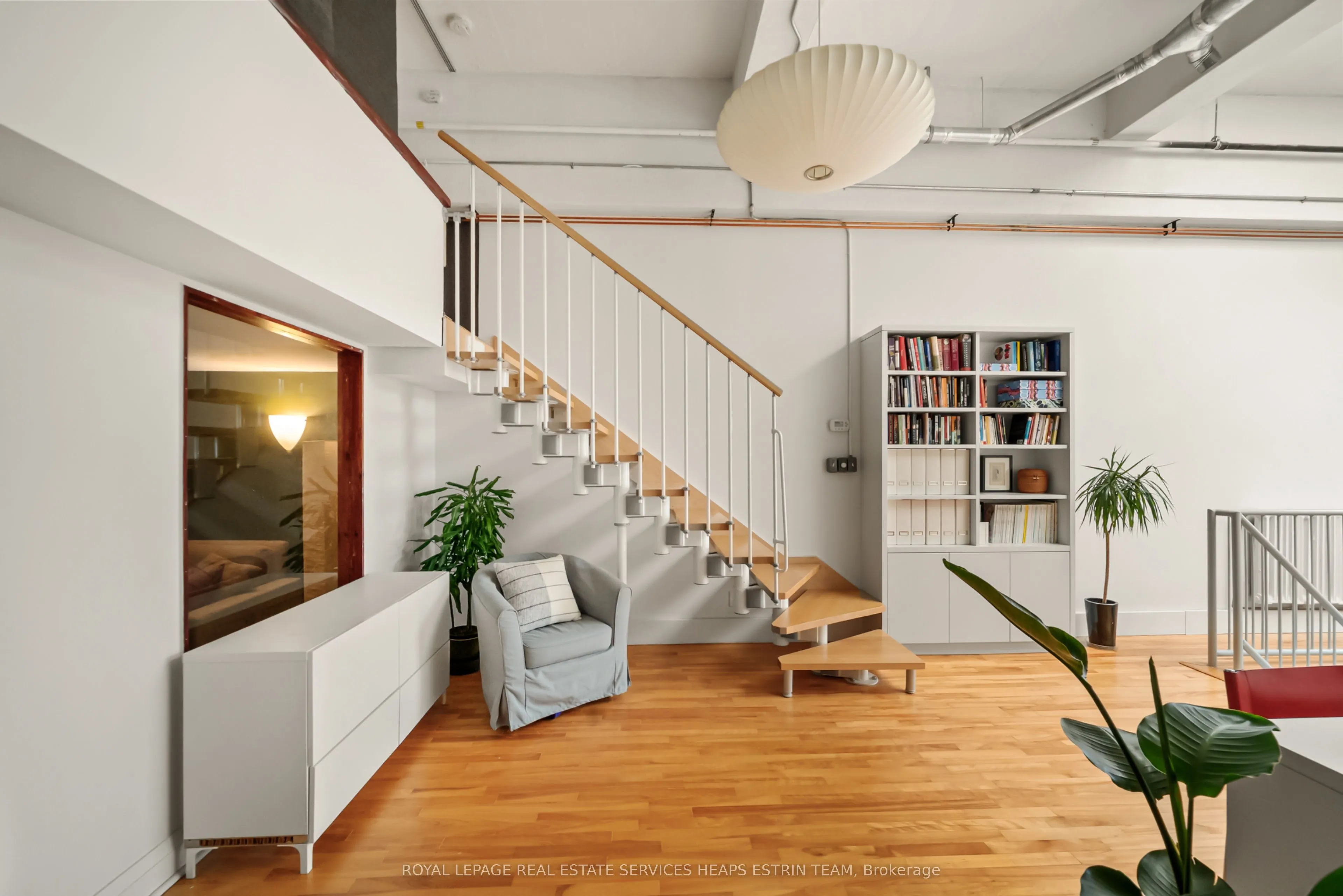 264 Seaton Street #205