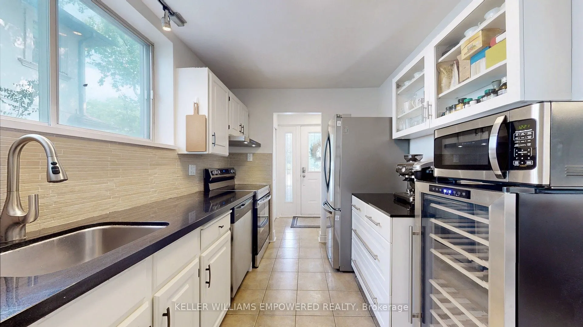 30 Paperbirch Drive