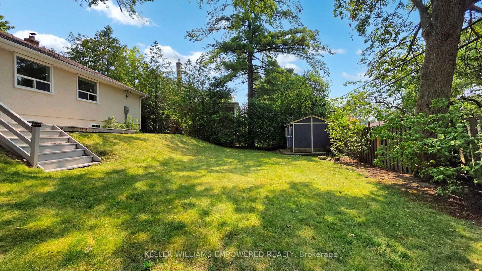 30 Paperbirch Drive