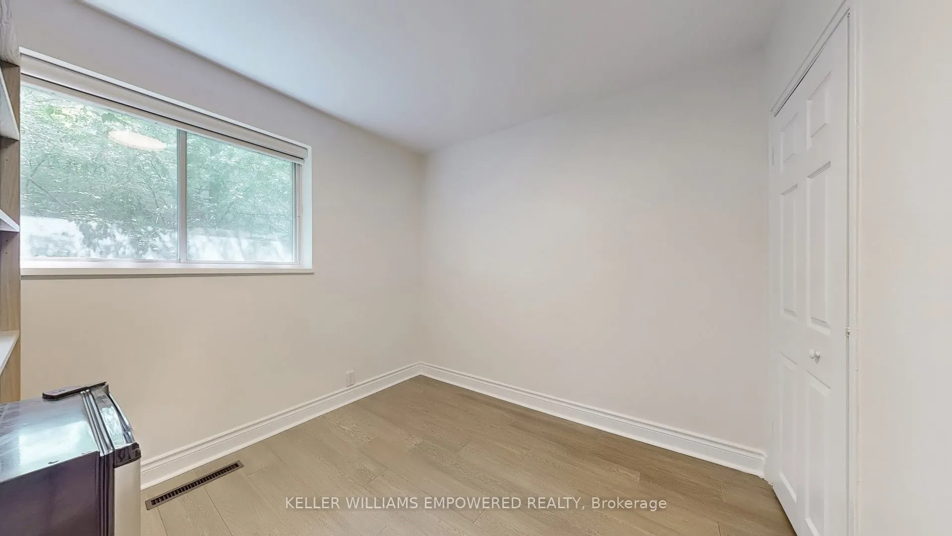 30 Paperbirch Drive