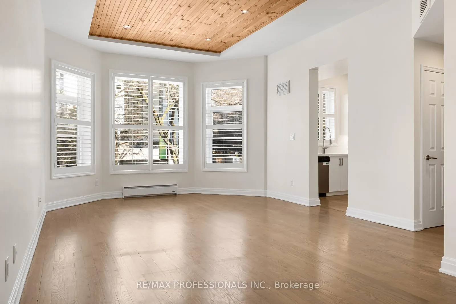 253 Wellesley Street E #C