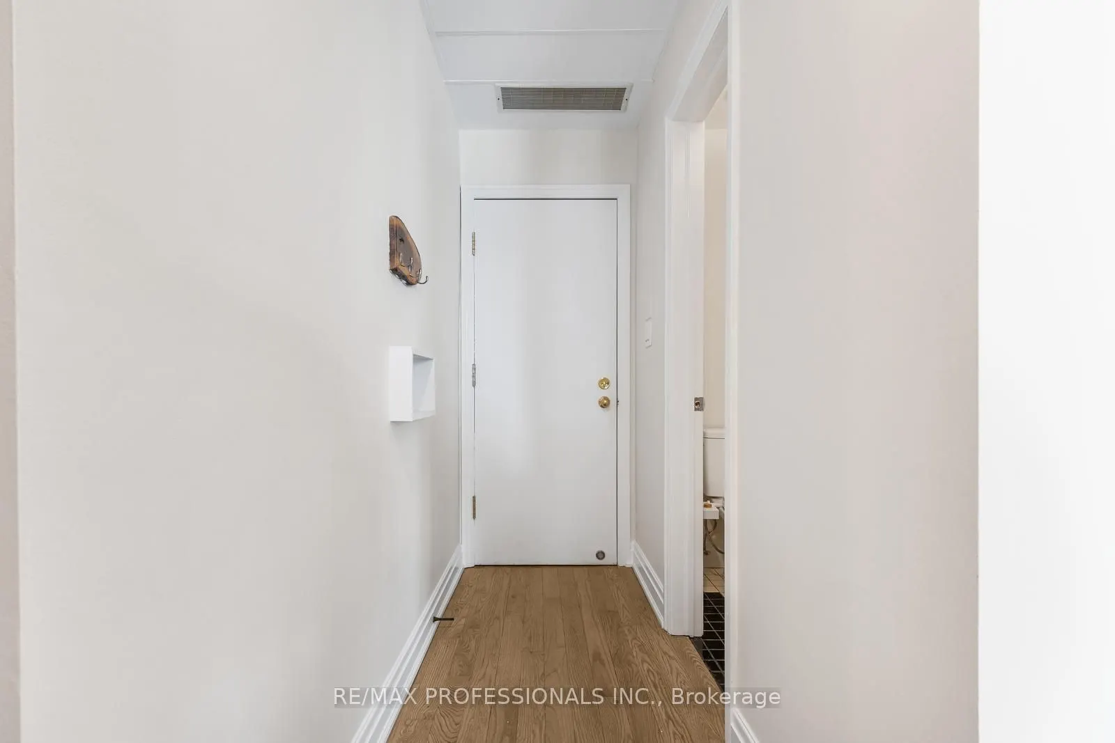 253 Wellesley Street E #C