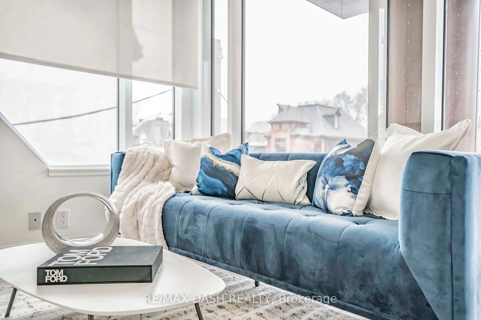 151 Avenue Road #205
