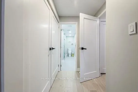 85 Skymark Drive #502