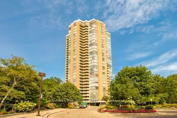 85 Skymark Drive #502