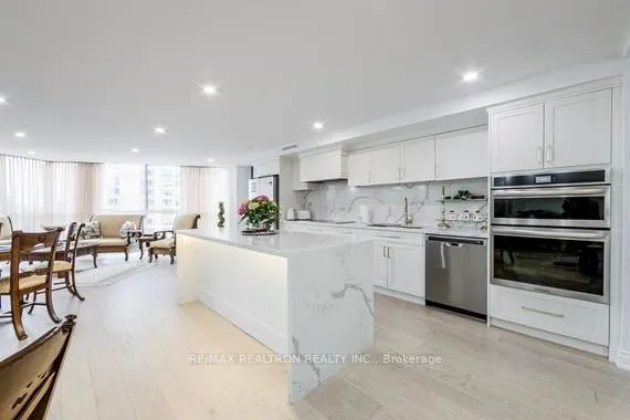 85 Skymark Drive #502