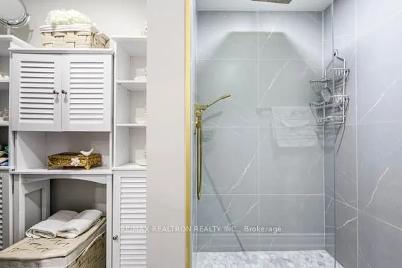 85 Skymark Drive #502