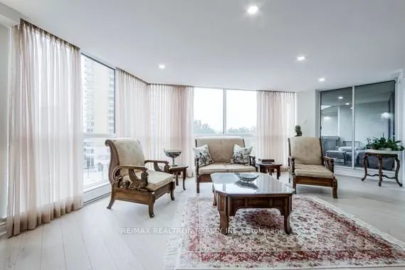85 Skymark Drive #502