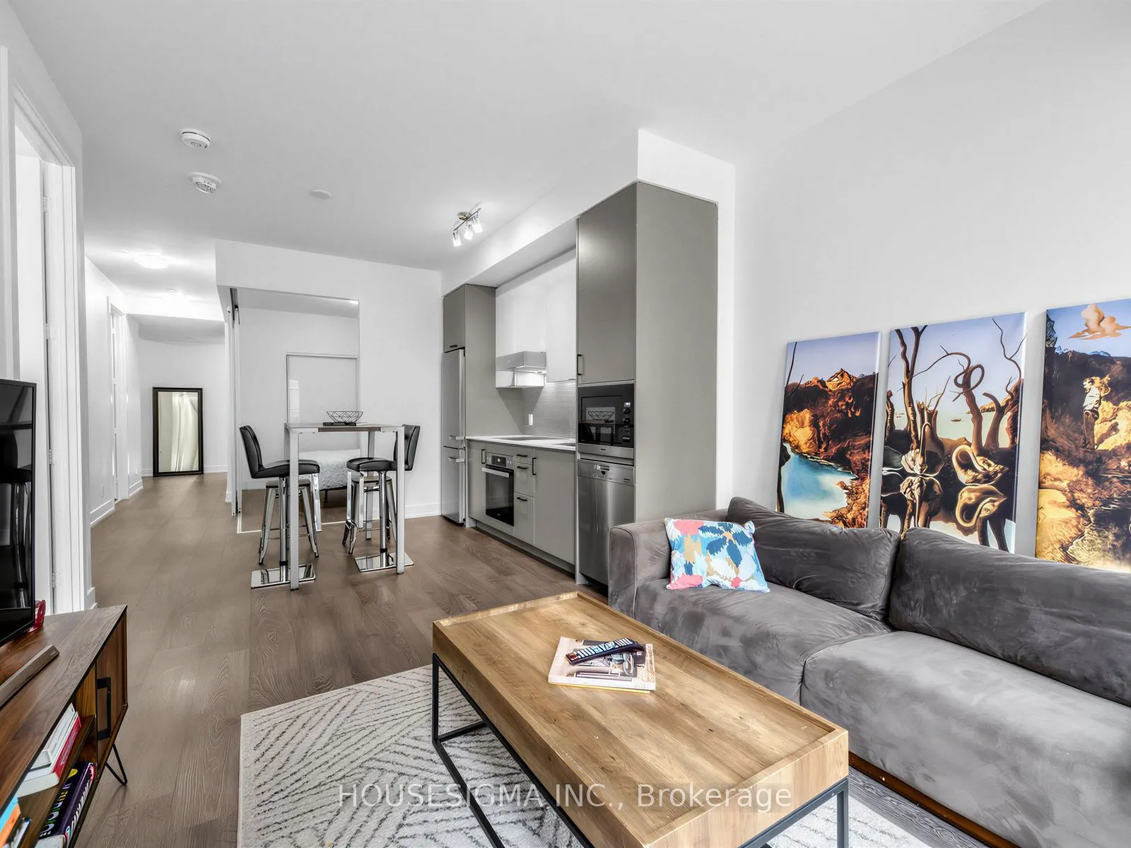 11 Lillian Street #310