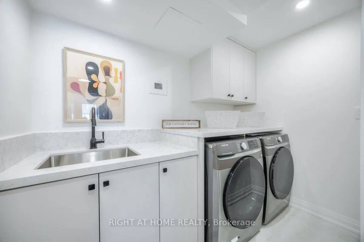 5444 Yonge Street #1810