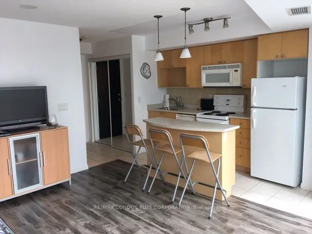 18 Yonge Street #1012