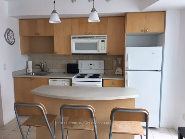 18 Yonge Street #1012