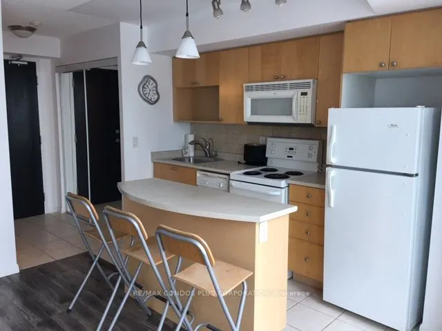 18 Yonge Street #1012