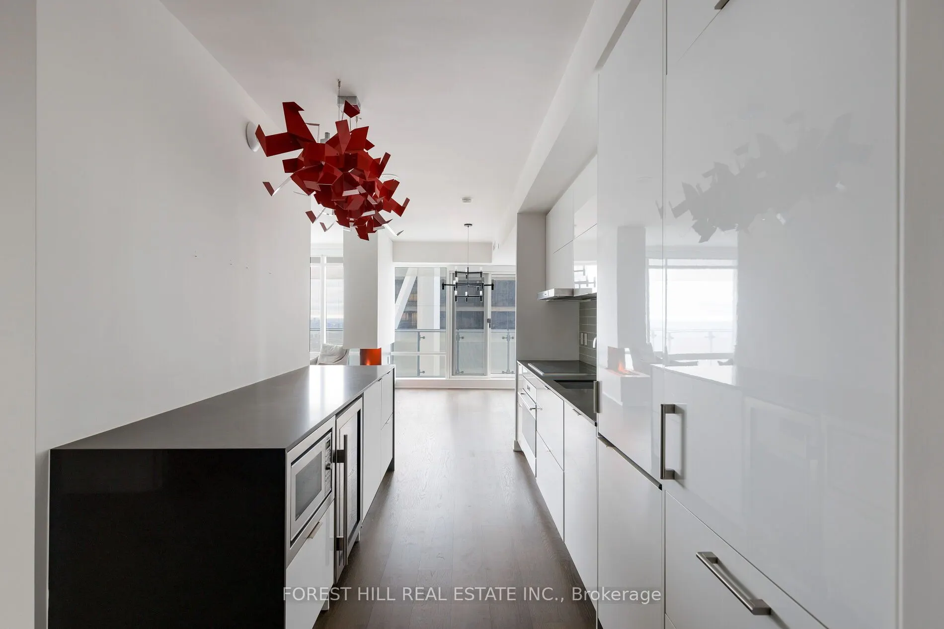 1 Bloor Street E #6805