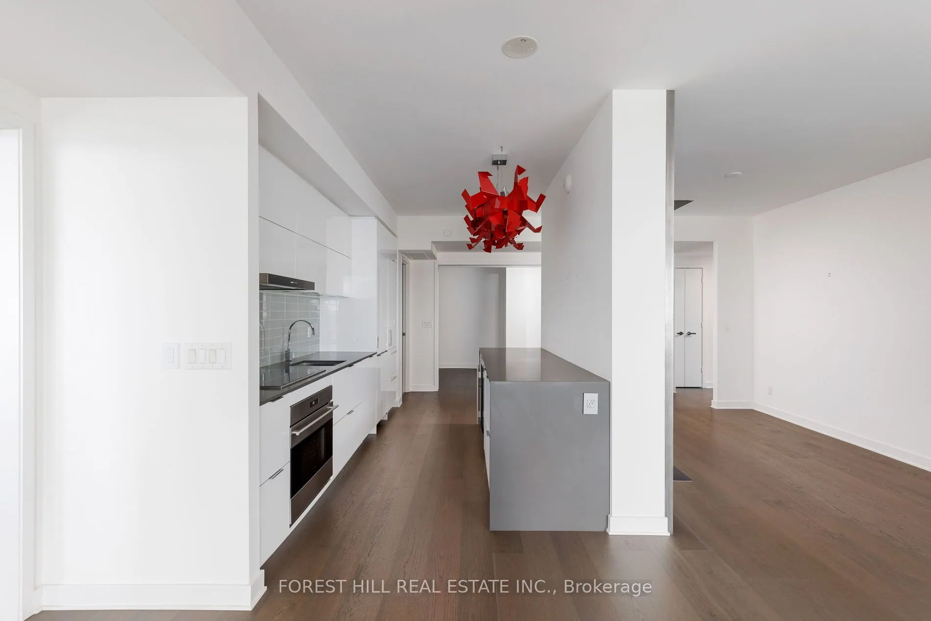 1 Bloor Street E #6805