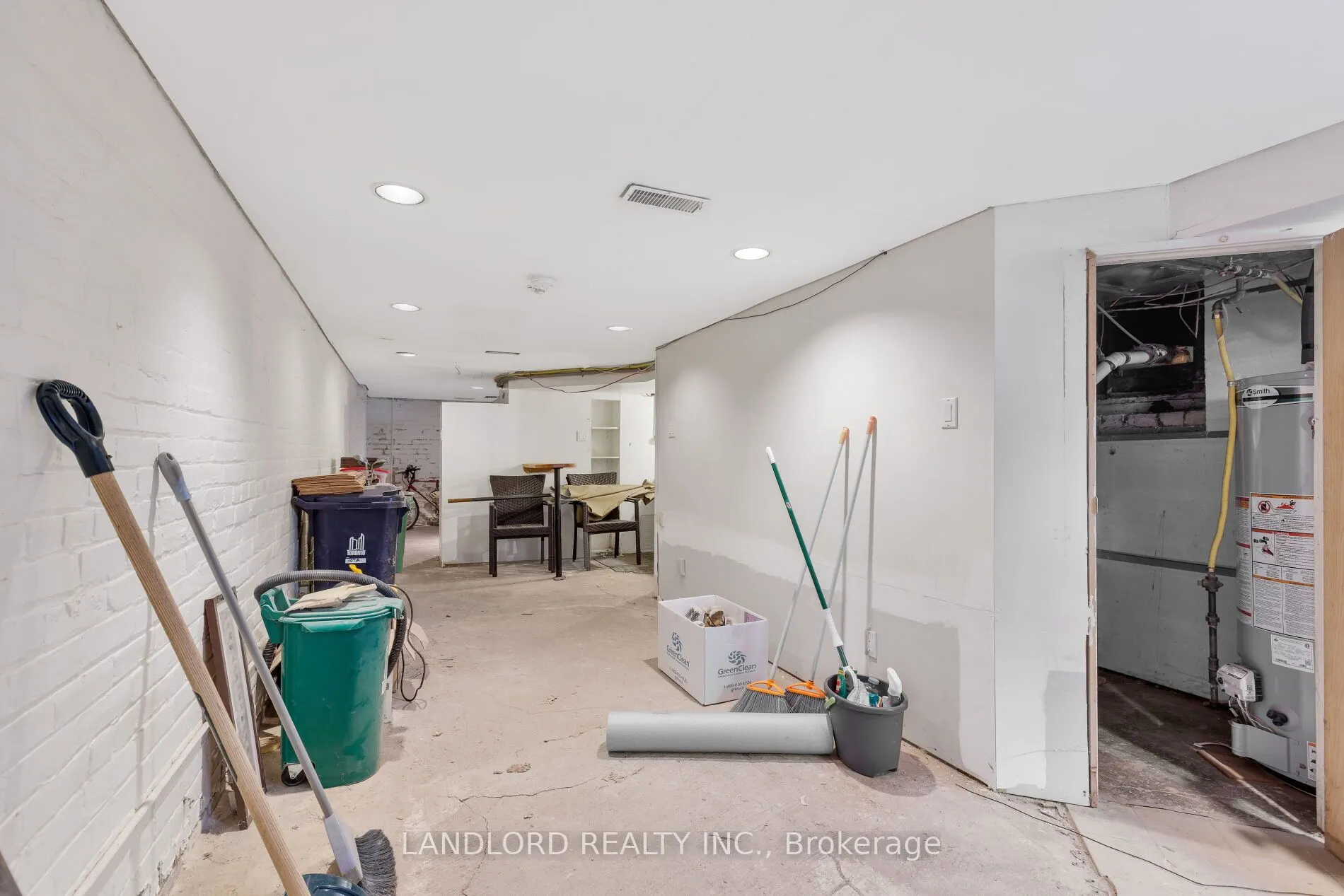 107A Scollard Street
