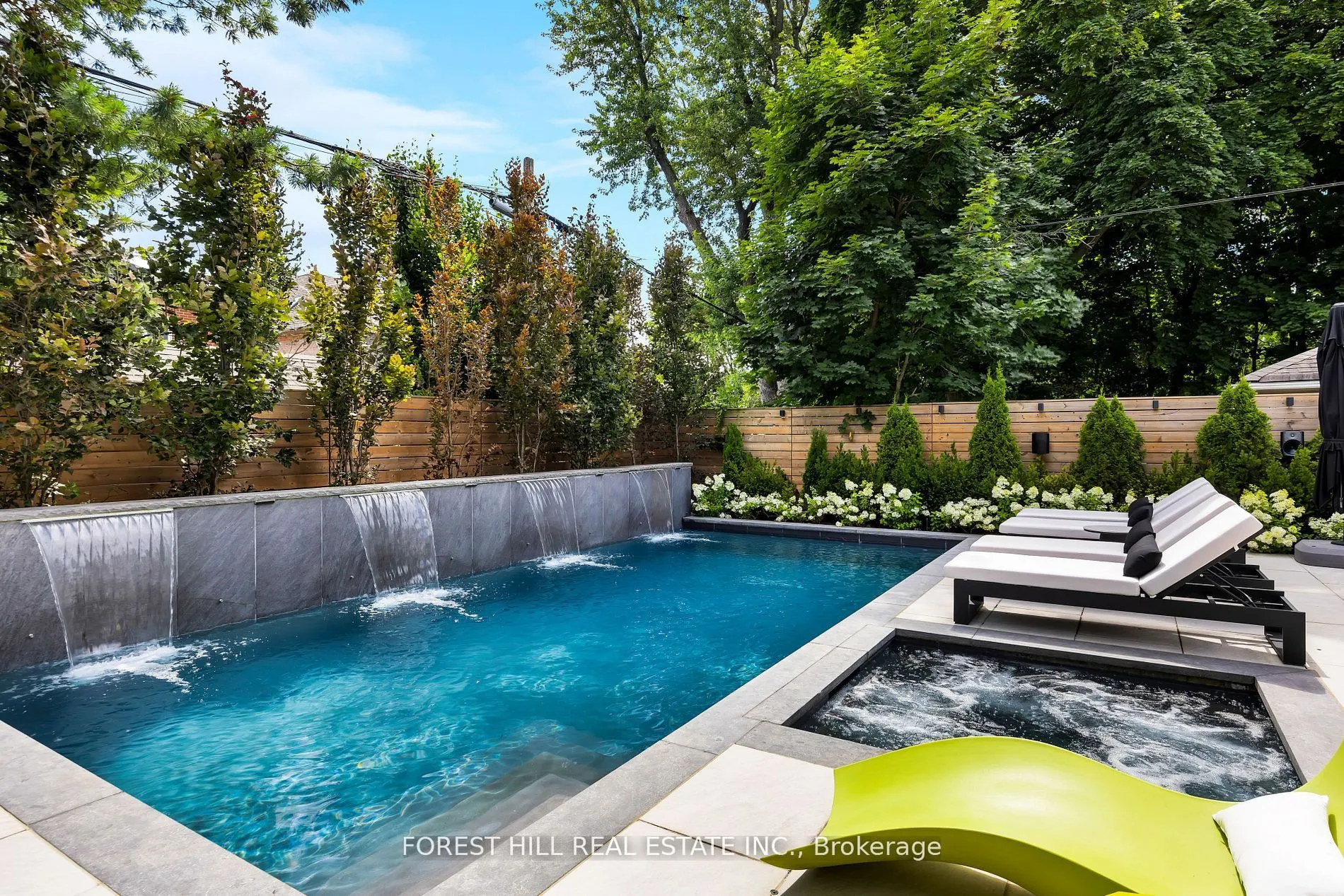239 Cortleigh Boulevard
