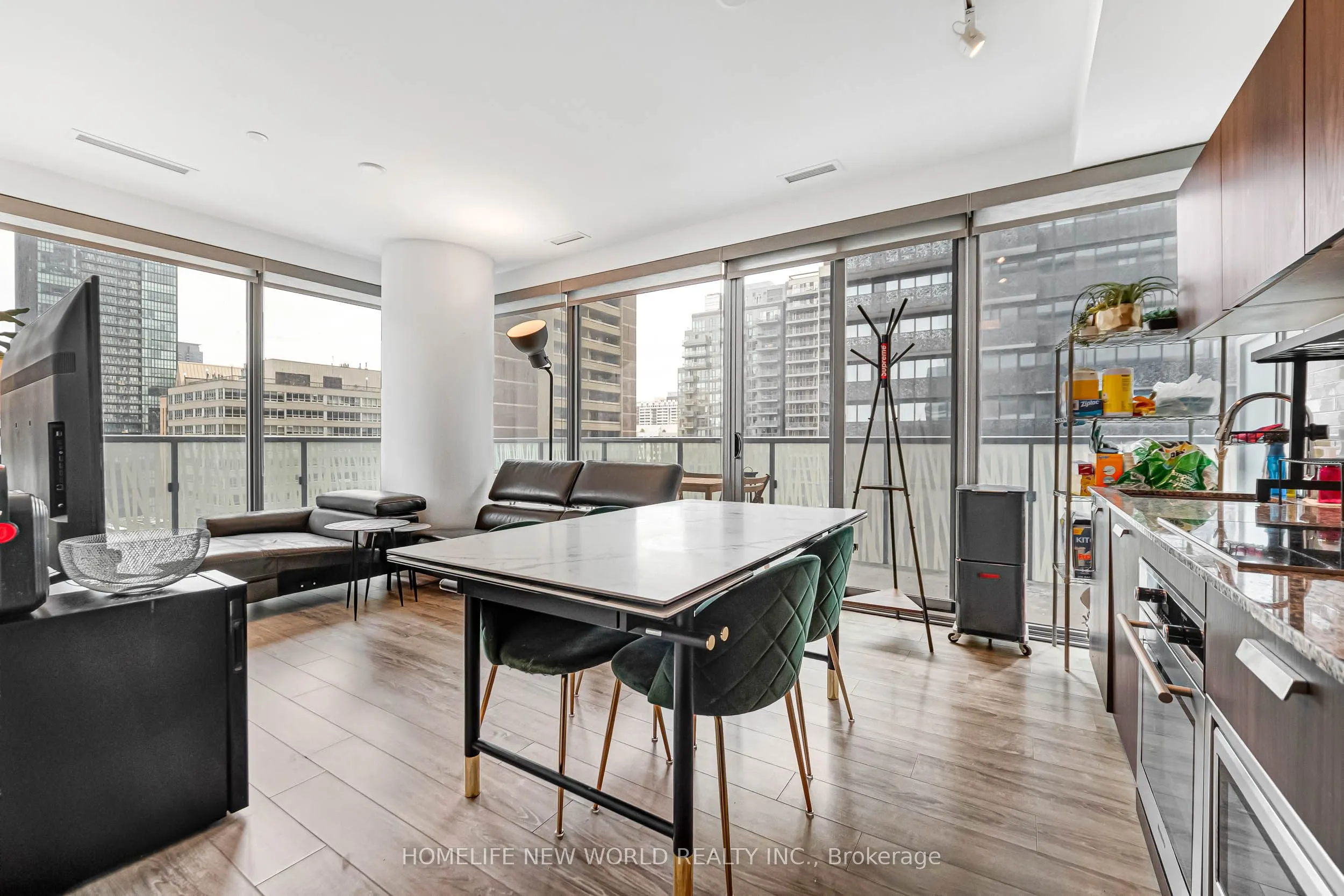50 Charles Street E #1103