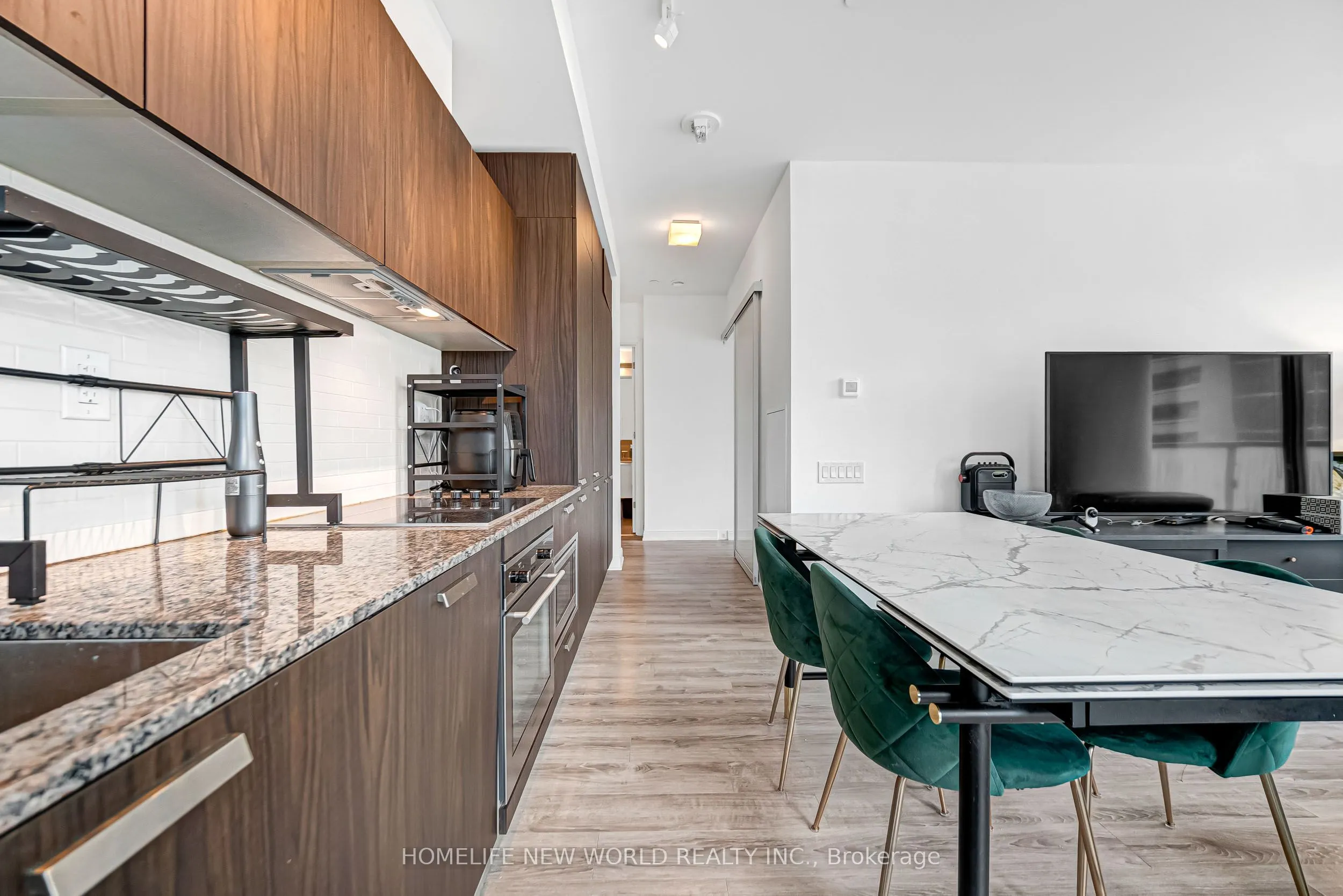 50 Charles Street E #1103
