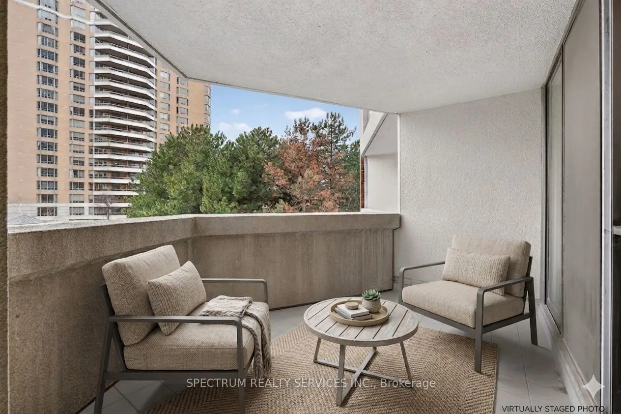 85 Skymark Drive #302