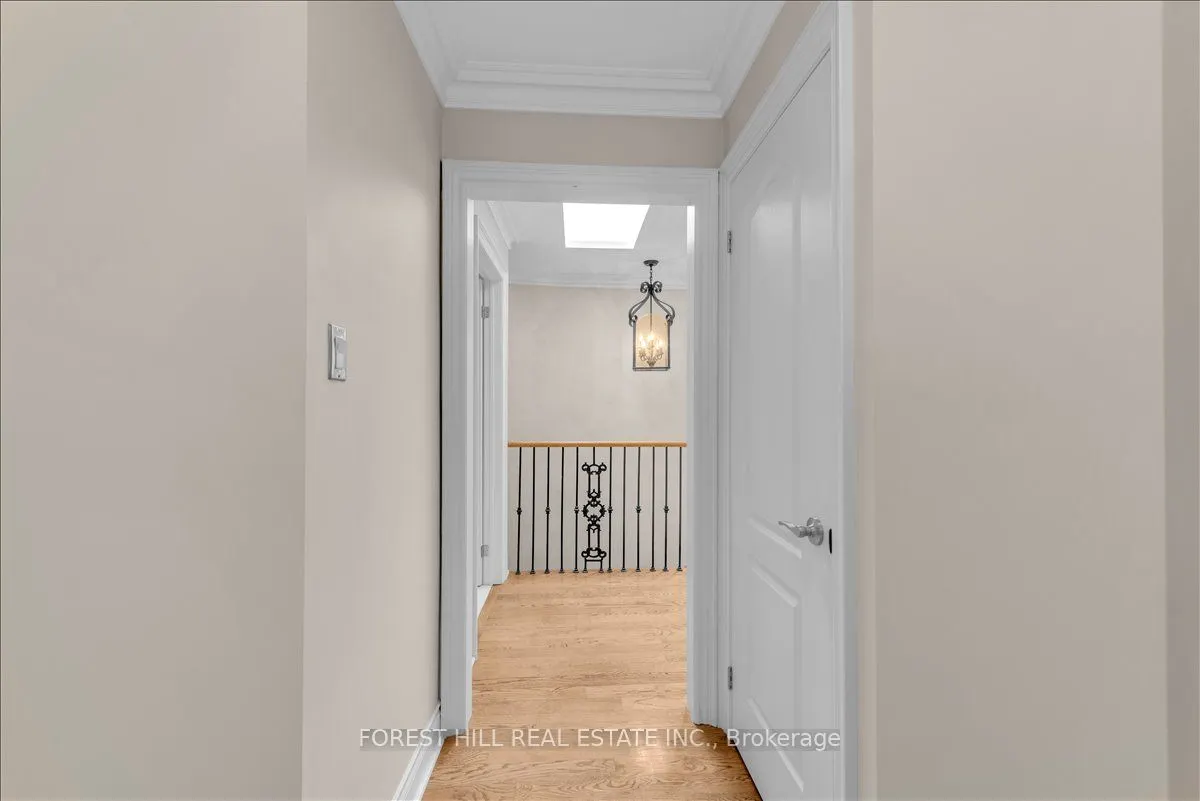 313 Broadway Avenue
