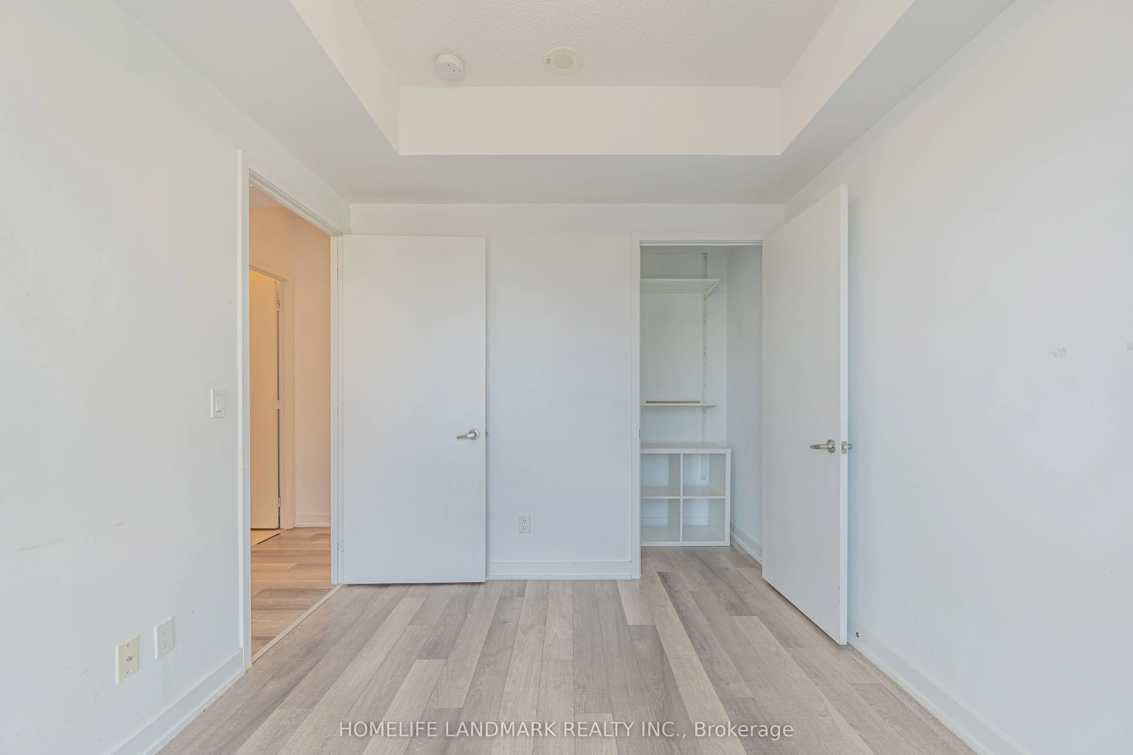 5180 Yonge Street #1207