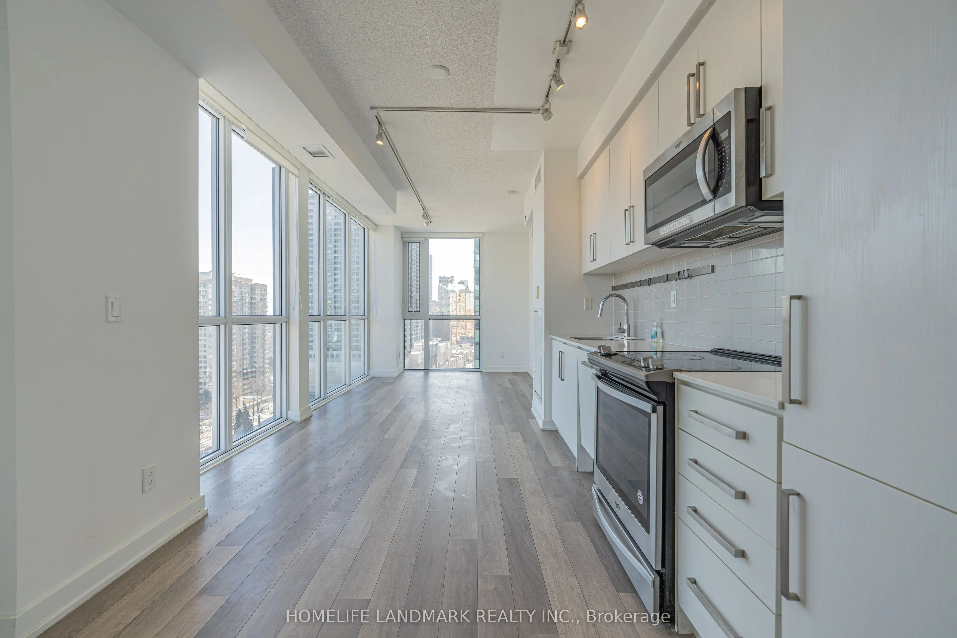 5180 Yonge Street #1207