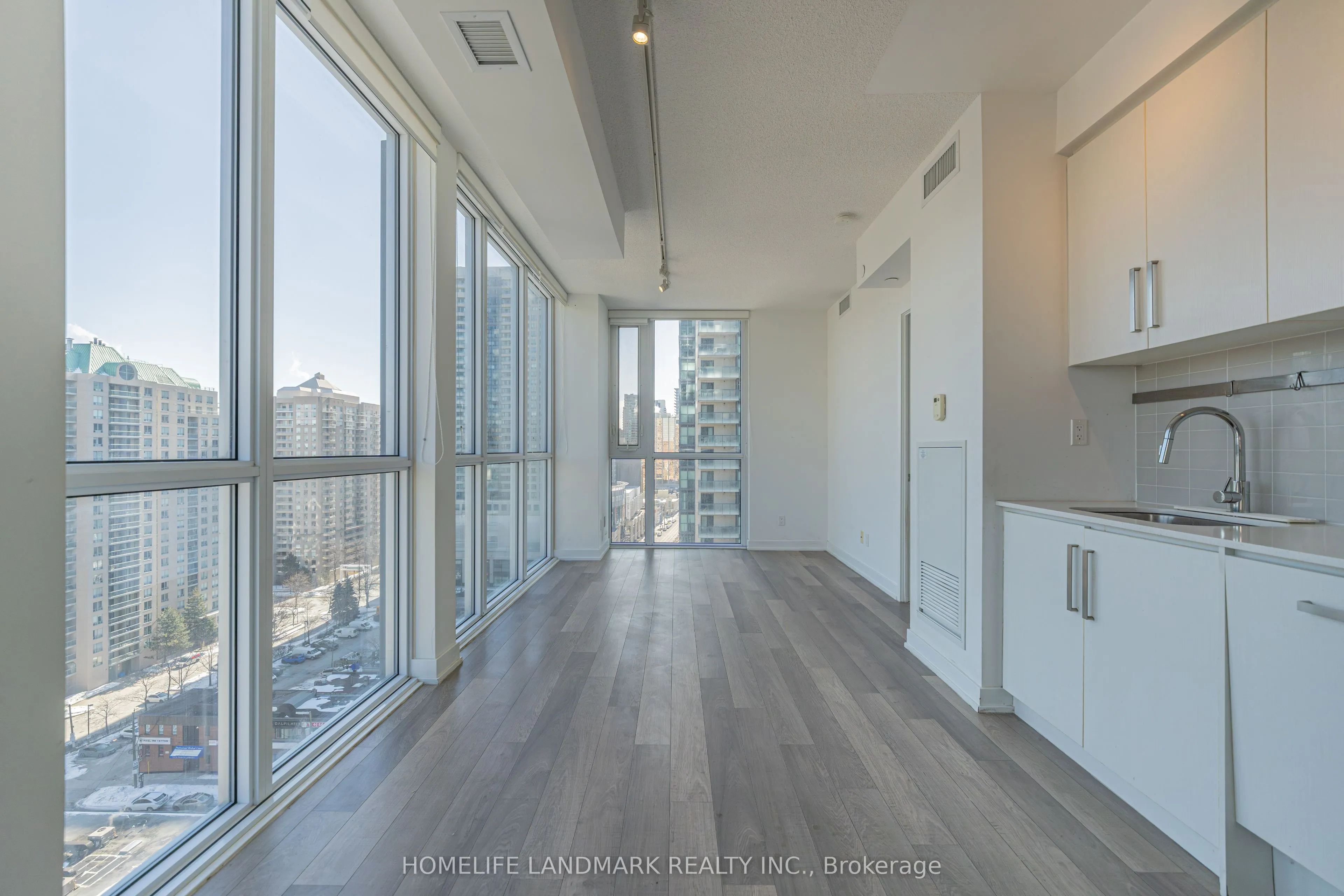 5180 Yonge Street #1207